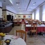 Sala da Pranzo interna - Hotel Innocenti (1).jpg